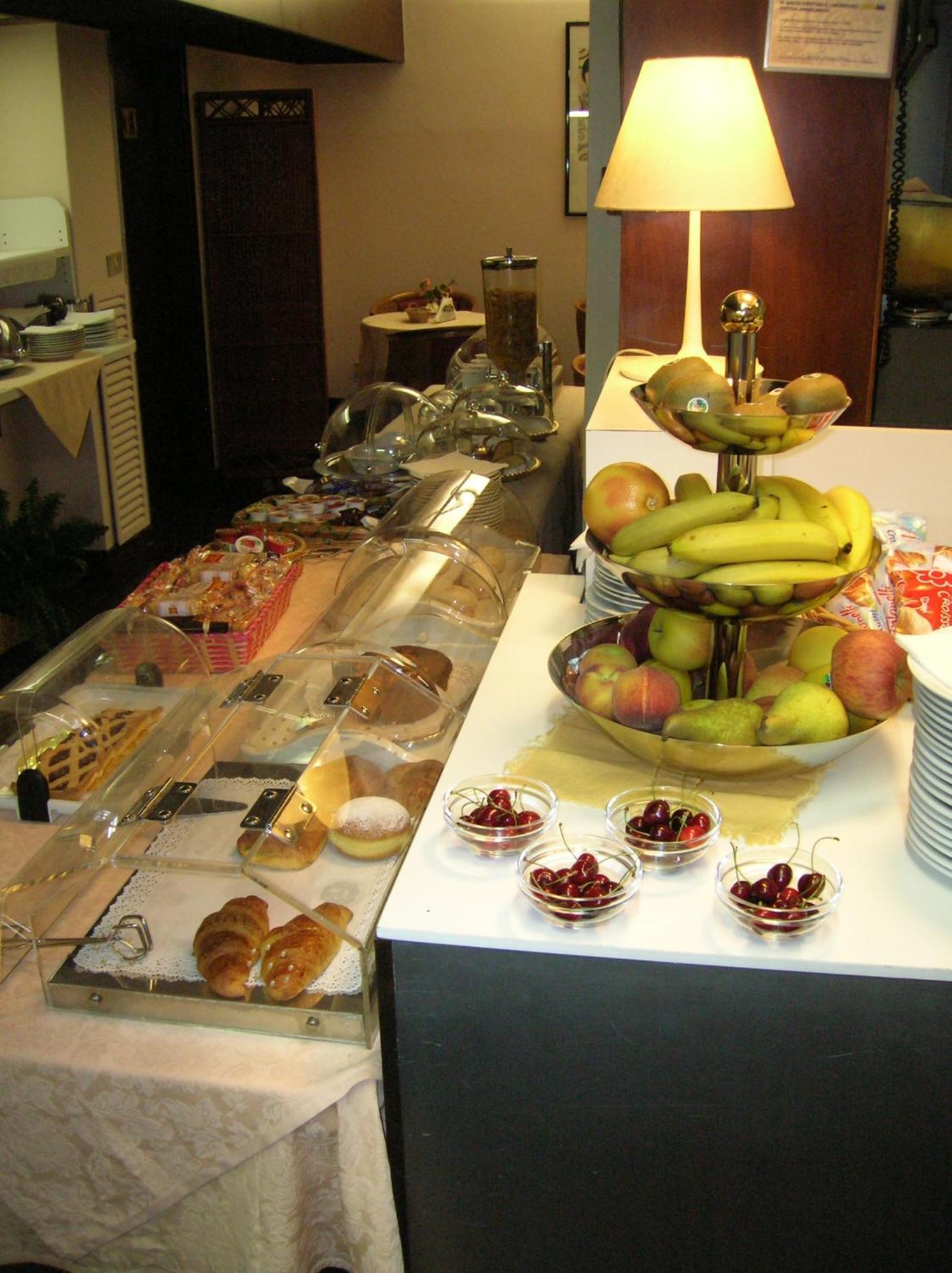 Hotel Molise 2 Milano Dış mekan fotoğraf