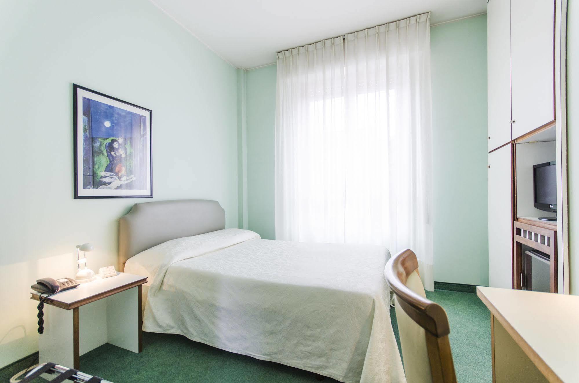 Hotel Molise 2 Milano Dış mekan fotoğraf